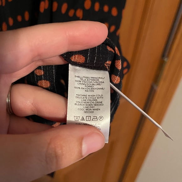 Loft romper size small NWT - Picture 7 of 7